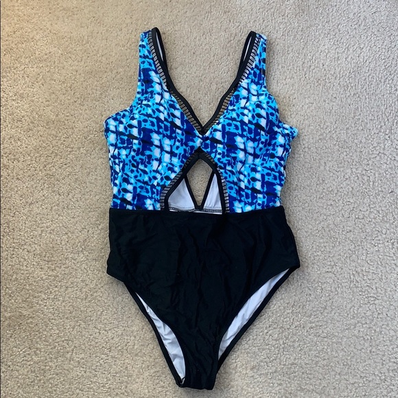 Cupshe Other - CUPSHE One Piece Swimsuit